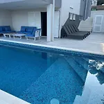 Apartment Palavra *